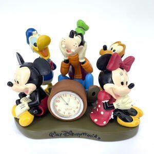 Walt Disney World Best Friends Quartz Clock Mickey Minnie Donald Goofy Pluto